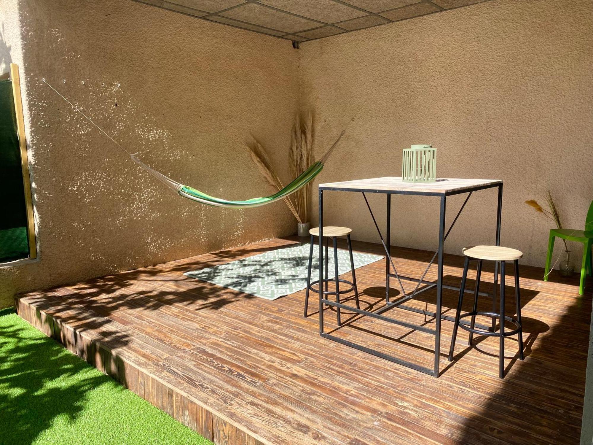 Confortable T2 Avec Jardin Amenage Lézignan-Corbières Buitenkant foto